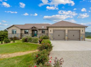 168 Kelly Crossing Ln, Walnut Shade, MO 65771