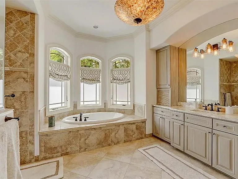 1725 Bonita Ct — Photo 37