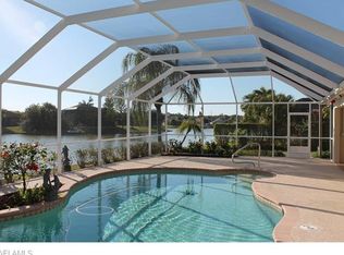 2235 Grove Dr, Naples, FL 34120