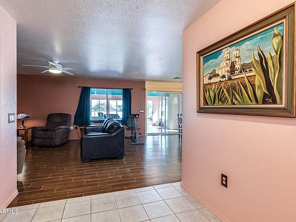 3rd image of 2741 Glengarry Way