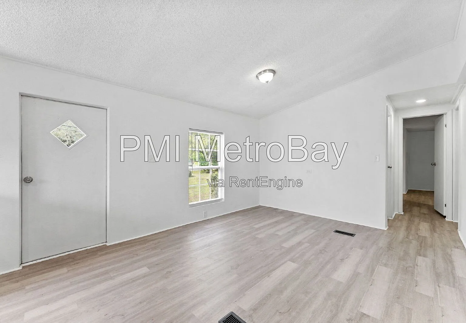 2 bed, 2.0 bath, 1056 sqft, $1,500 — Photo 3
