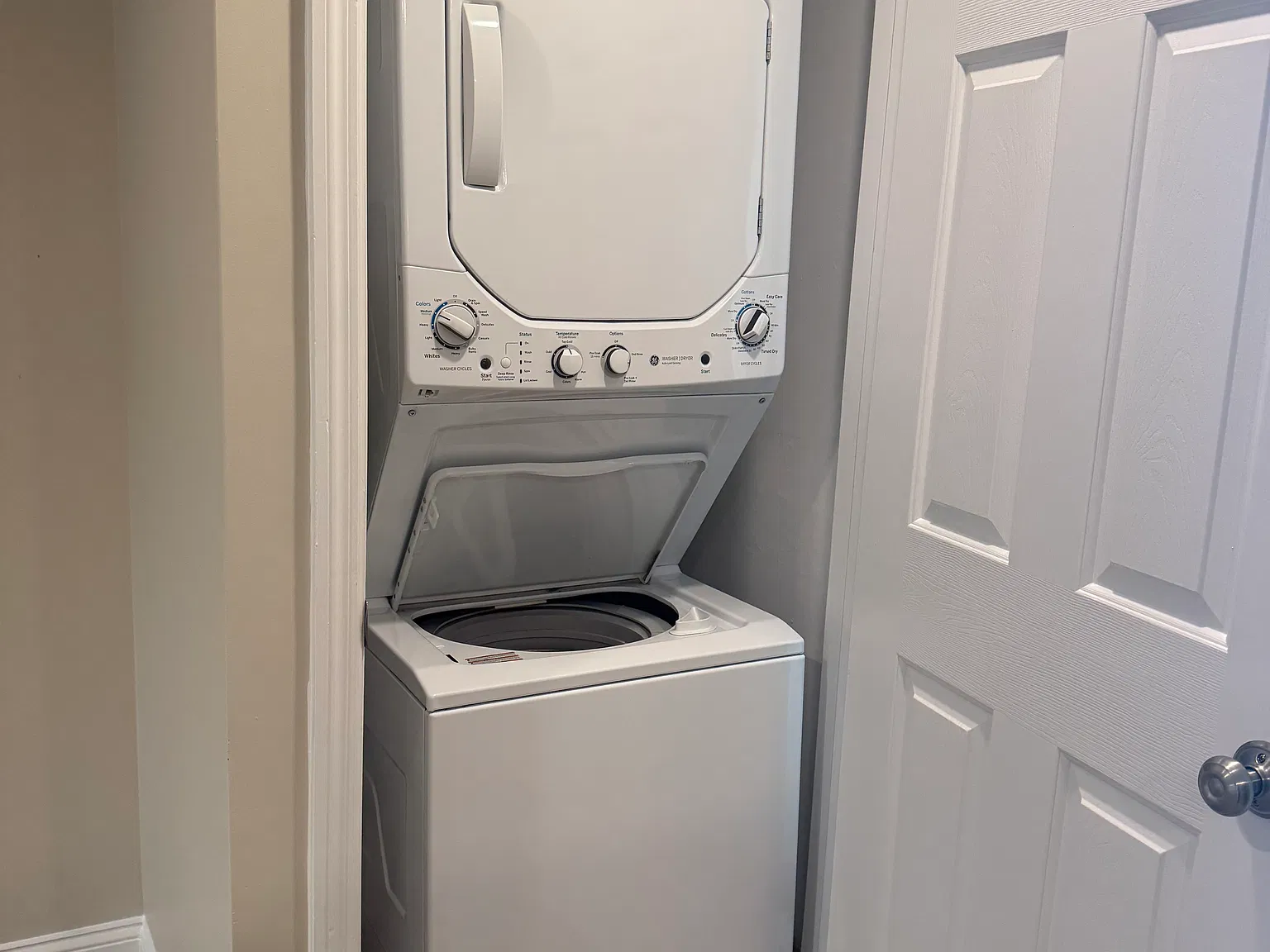 2 bed, $1,695 — Photo 4