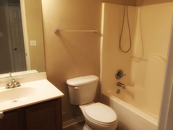 4th image of 18345 Tara Brooke Dr #1