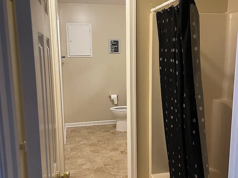 120 S Lewis St #3 — Photo 9
