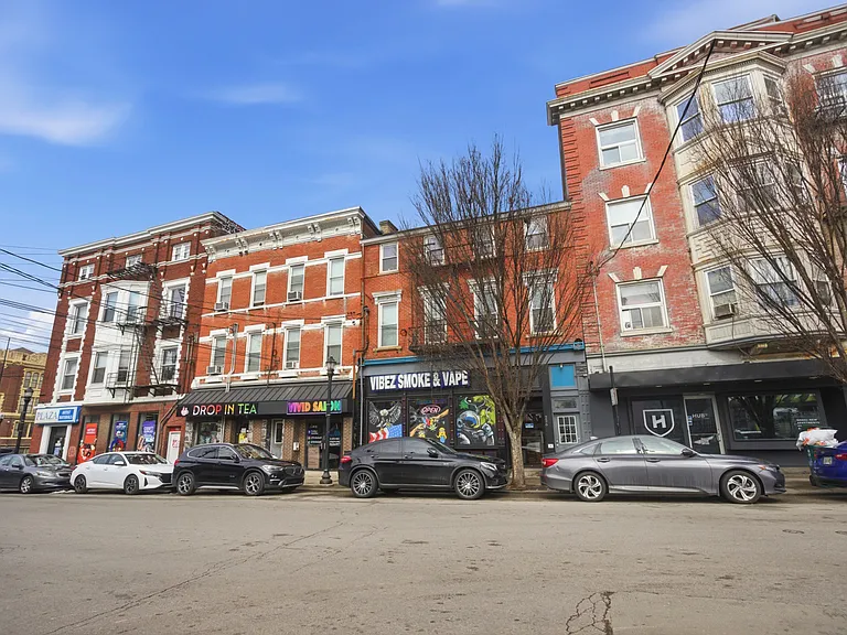 228 W McMillan St #1 — Photo 1