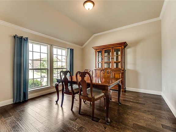 5th image of 6036 Paddlefish Dr