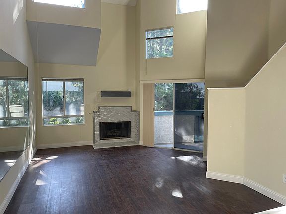 2nd image of 1445 Brett Pl Unit 303