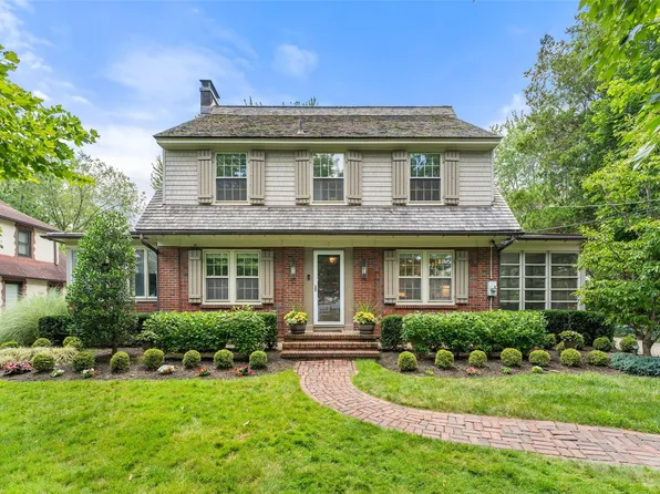 7 Murchison Place, White Plains, NY 10605