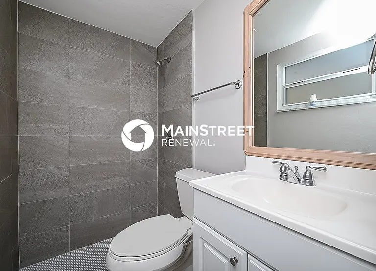 4010 Stratfield Dr — Photo 14