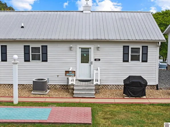 109 Harbor View Dr, Grand Rivers, KY 42045
