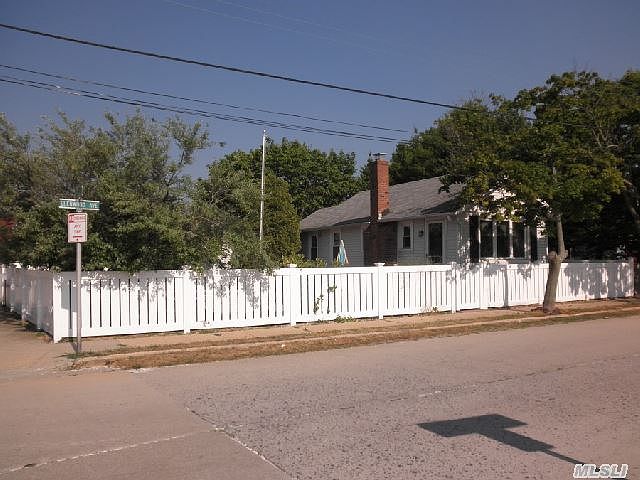 2nd image of 2 Glenwood Ave