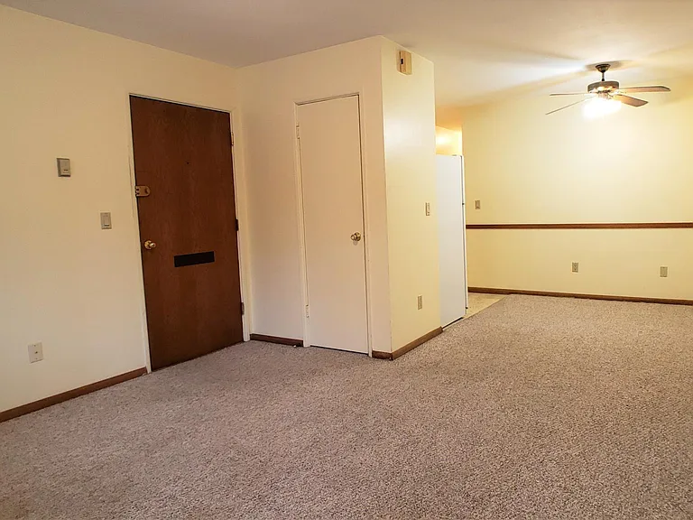 1709 Como Ave SE #4 — Photo 3