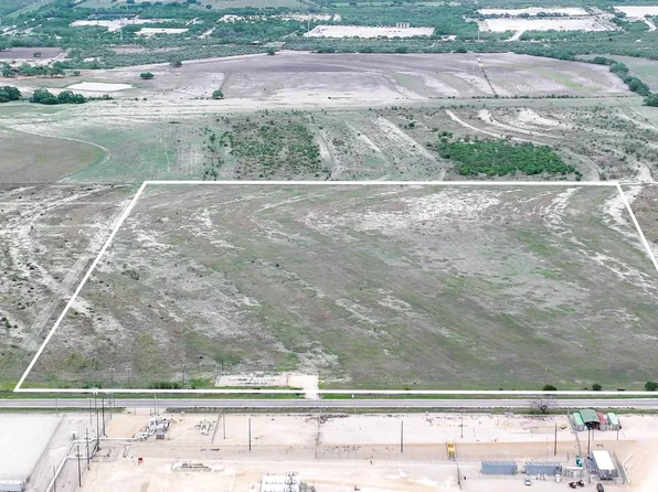 675 Fm 882, Kenedy, TX 78119