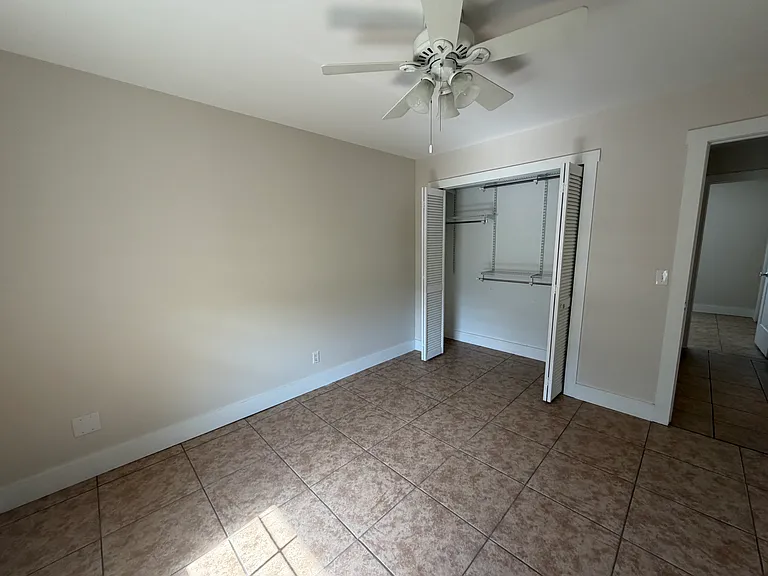 850 N Oakland Ave #9 — Photo 7