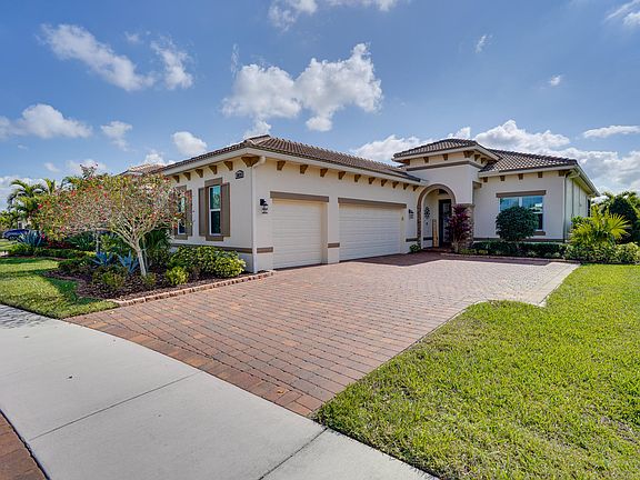 3rd image of 8899 SW Montova Way