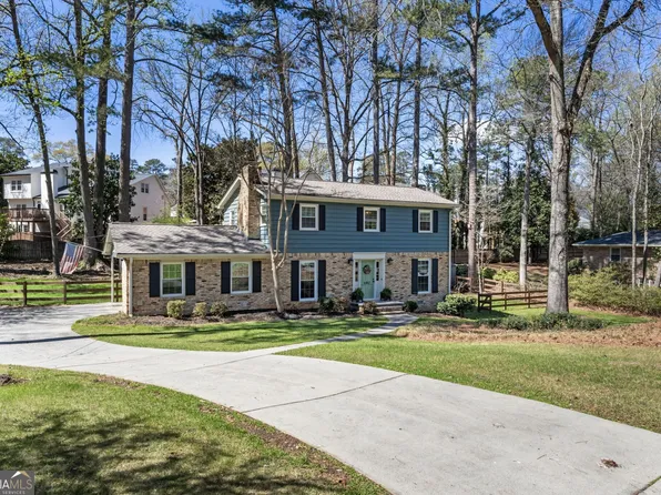 6482 Whispering Trl, Sandy Springs, GA 30328