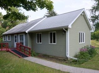 588 County Road 4, Wrenshall, MN 55797