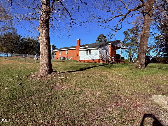 3rd image of 3032 Federal Rd