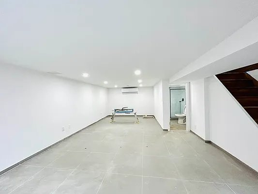 Rented by GROOME REALTY LLC | media 12