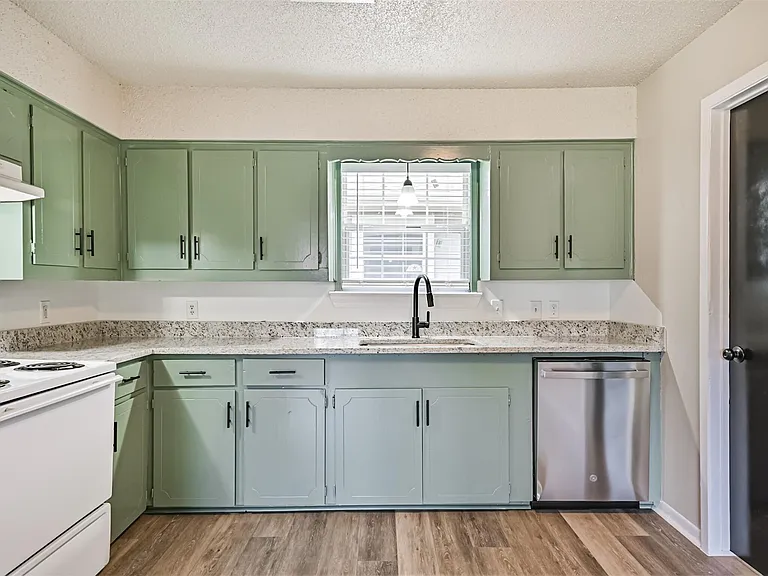 610 County Road 157 — Photo 10