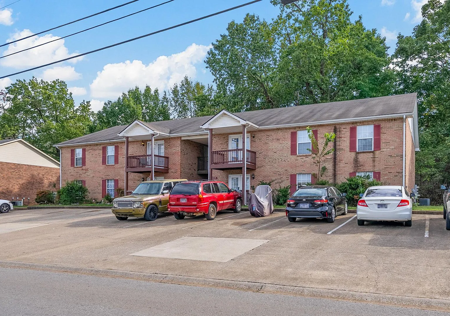 Parkway Pl - 1251 — Photo 1