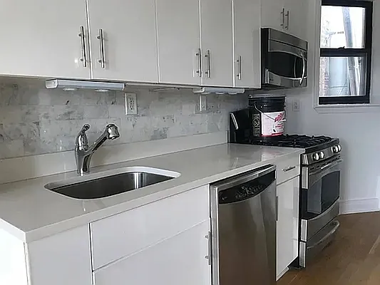 Rented by Brickview NYC Realty NYV LLC | media 2