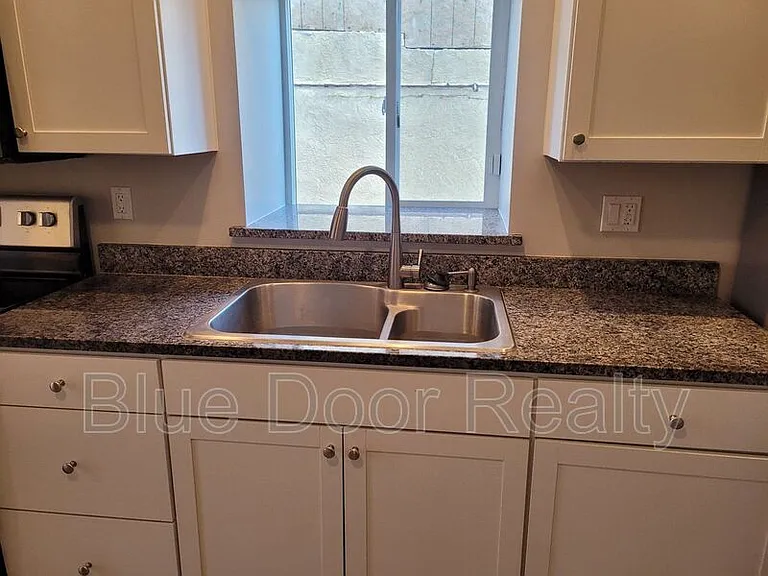 1311 Barelas Rd SW #A — Photo 5