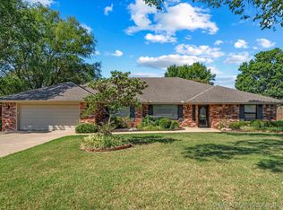 2524 SE Vicksburg St, Bartlesville, OK 74006
