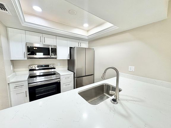 2nd image of 1440 Wildwood Lakes Blvd APT D102