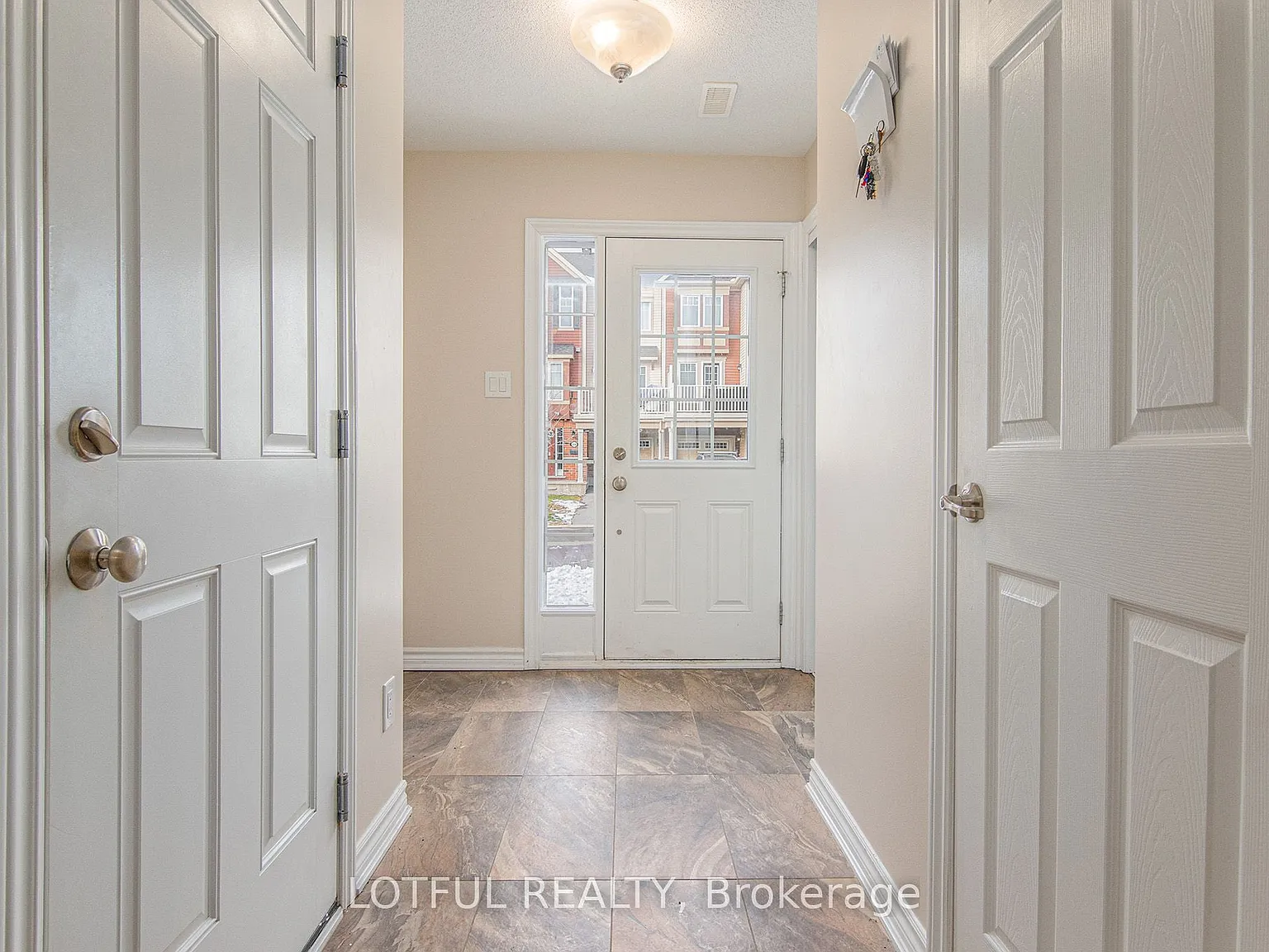2 bed, $2,500 — Photo 3