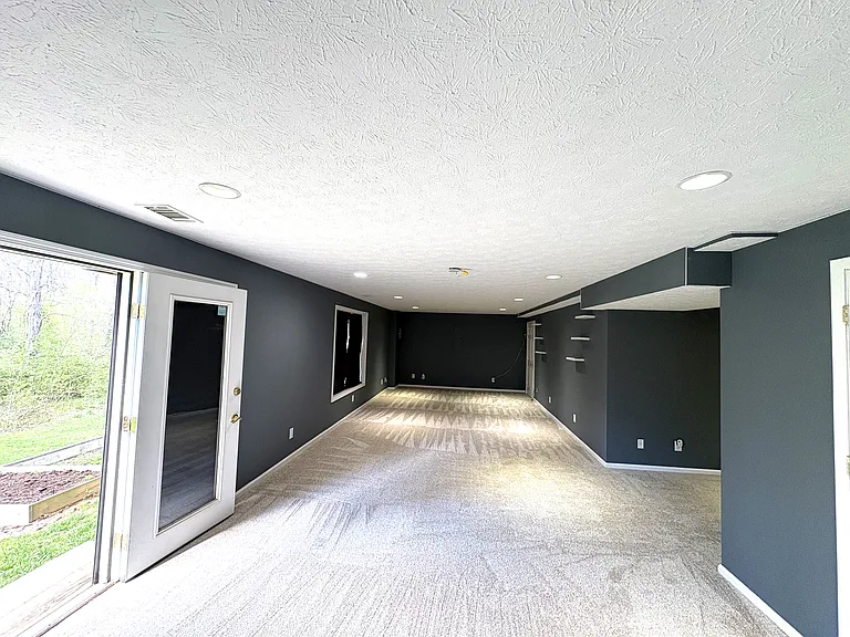 11036 Symington Cir — Photo 42