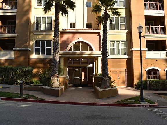2nd image of 2210 Gellert Blvd APT 5206