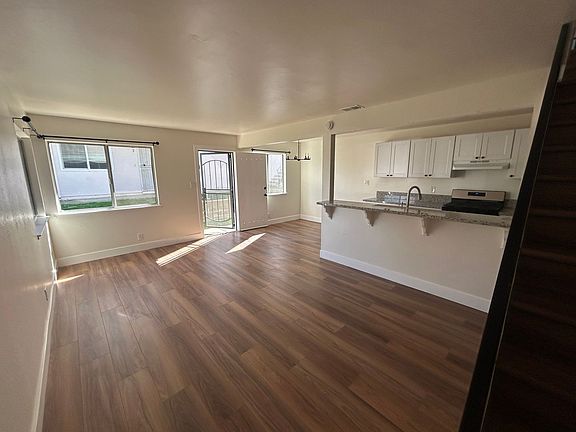 2nd image of 3633 Park Dr APT 2