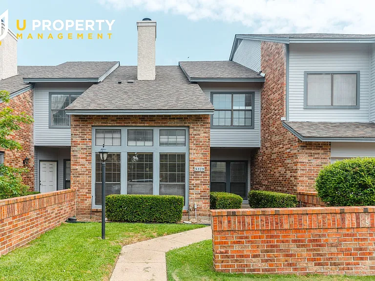 3325 Devonshire Dr — Photo 1