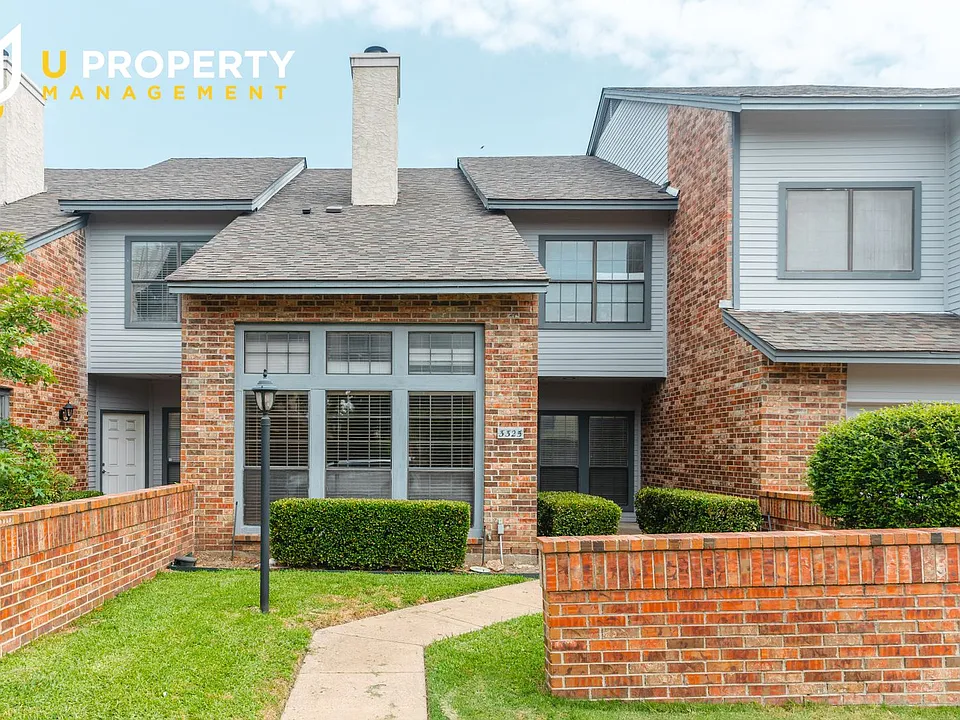 3325 Devonshire Dr