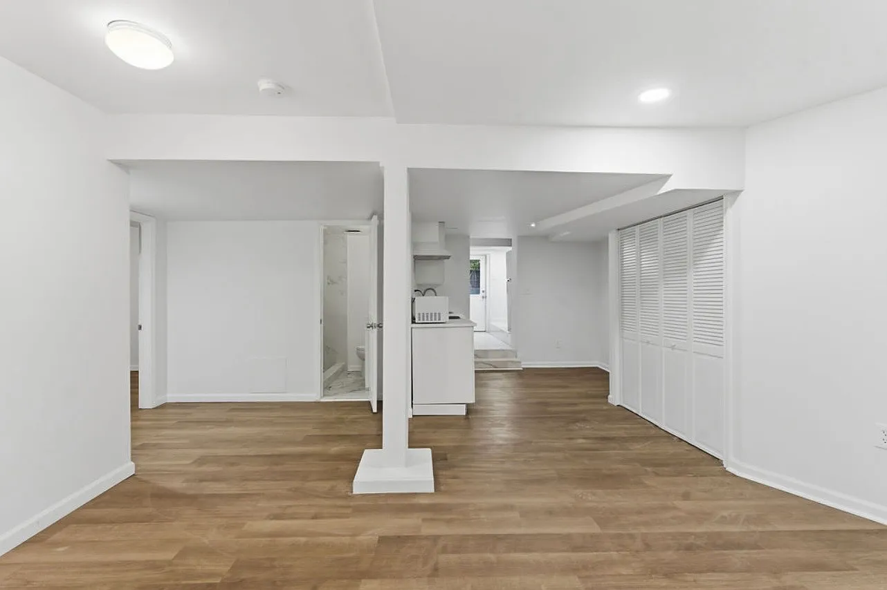 2 bed, 2905 sqft, $1,700 — Photo 3