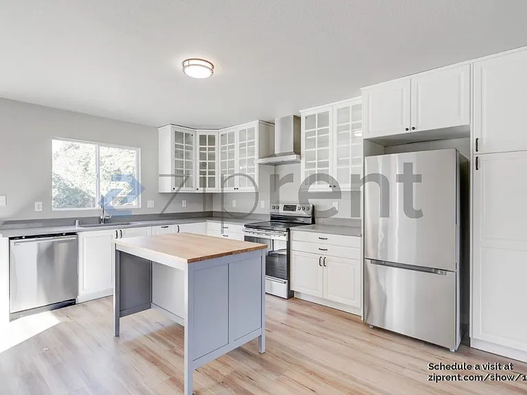 3937 La Cresenta Rd — Photo 3