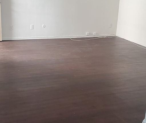 5th image of 3742 S Canfield Ave #1