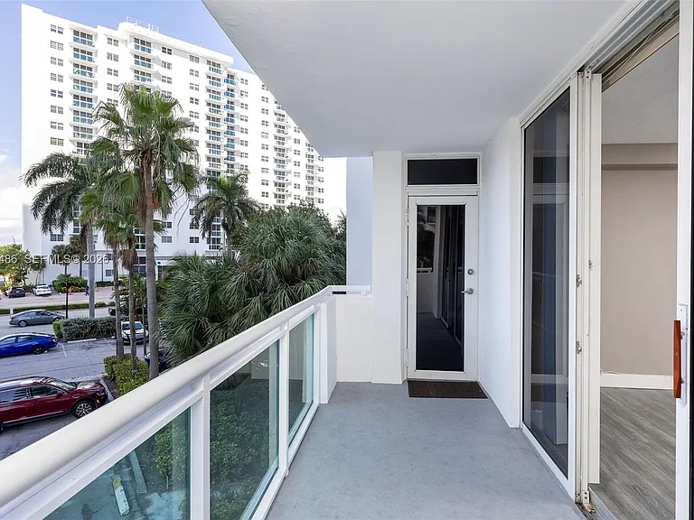 3001 S Ocean Dr #227 — Photo 14
