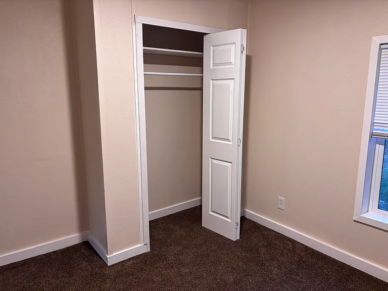 783 Floral Ct — Photo 18