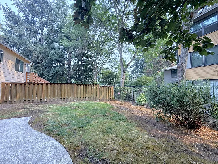 120 SE 176th Pl — Photo 30