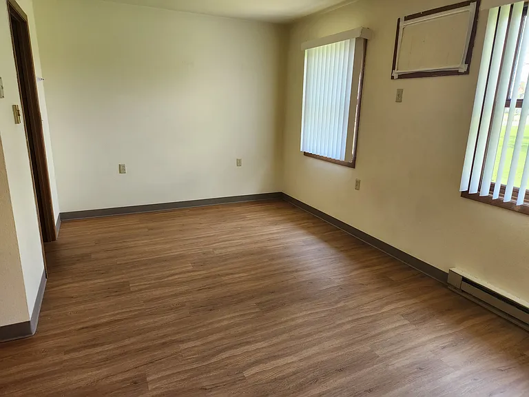 Pheasant Run Apartments — Photo 4
