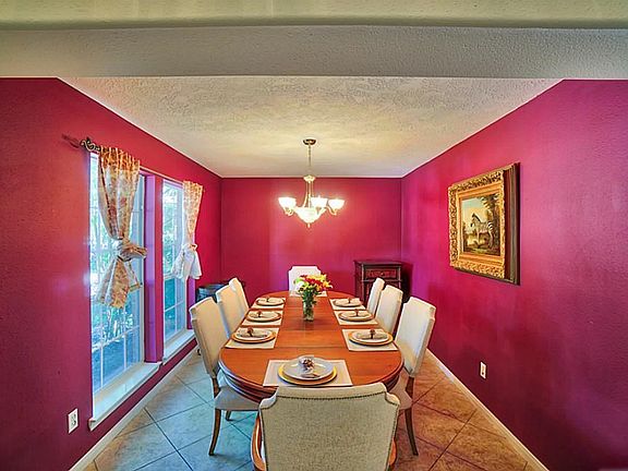 4th image of 16423 Bluff Springs Dr