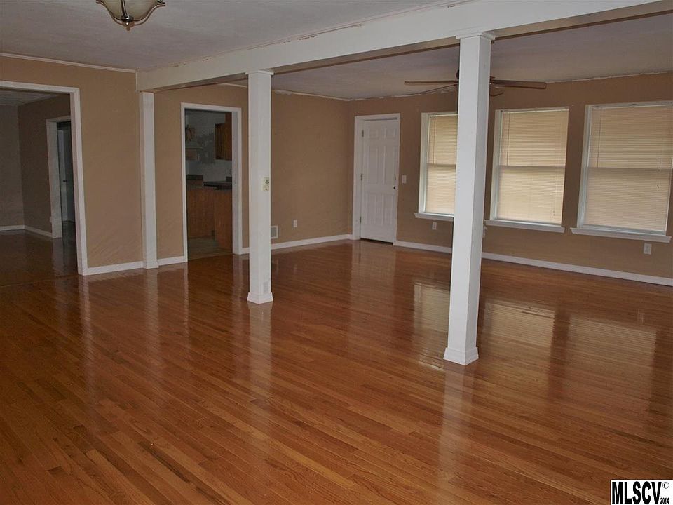 1st image of 1240 2nd St SE