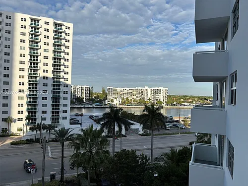 3001 S Ocean Dr #639 Photo 1