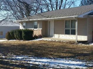 18009 Trailridge Rd, Omaha, NE 68135