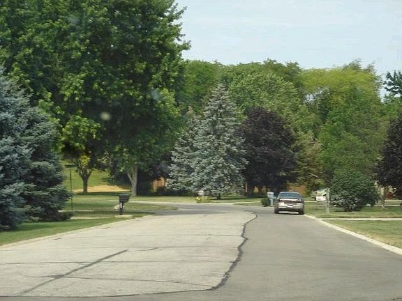 3rd image of 800 Boone Dr