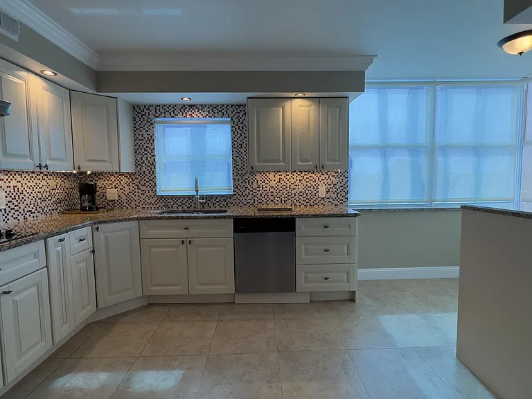 5200 N Ocean Blvd #511A — Photo 6