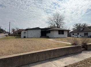 1101 S Trinity St, Decatur, TX 76234