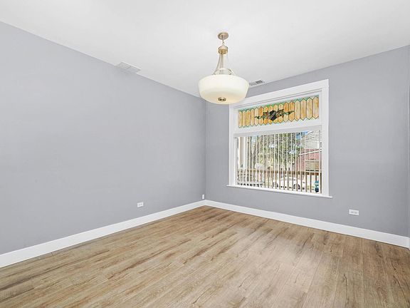 5th image of 1341 Oak Park Ave